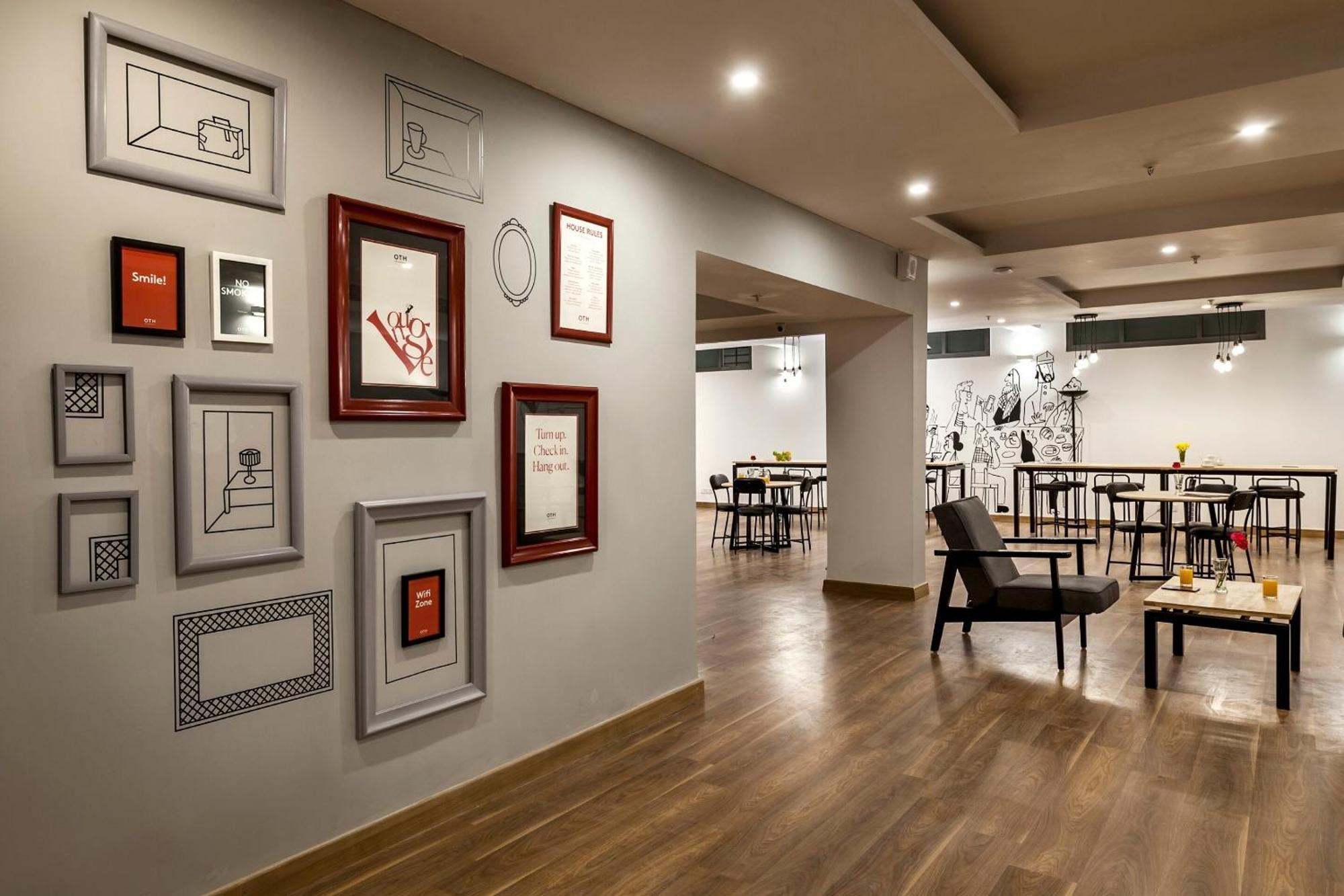 Townhouse Oak Hotel Ar Ganges Premium Varanasi Exterior foto
